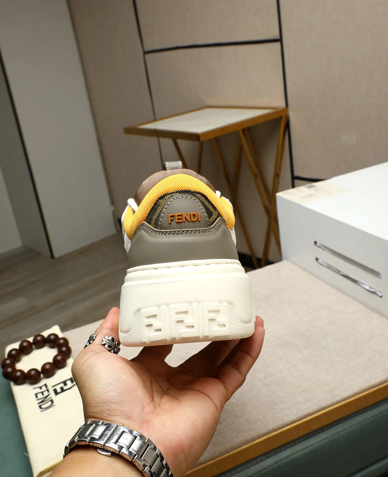 Men's shoes 💰760 [FENDI] Fendi - High-end quality original casual sports shoes - Upper: Nappa calfskin, pebbled calfskin, tongue and heel; injection molded brand logo plastic module - Lining: brand canvas - Outsole: ultra-light TPR foam·rubber; molded outsole -Super high quality control·Fine workmanship: highlighted (high-end·luxury·grade) -Size :39-44 (38, 45, can be customized)
